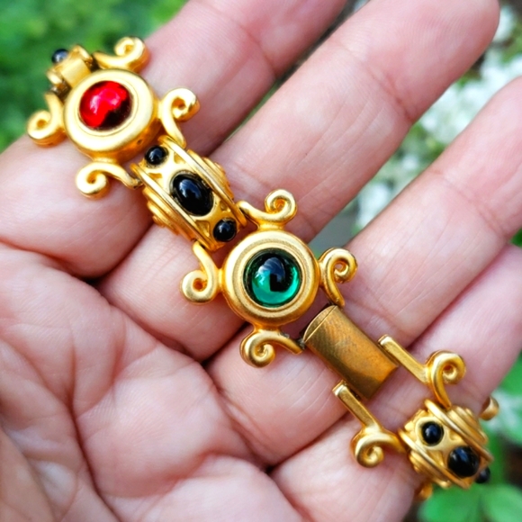 Trifari - Picture 7 of 14